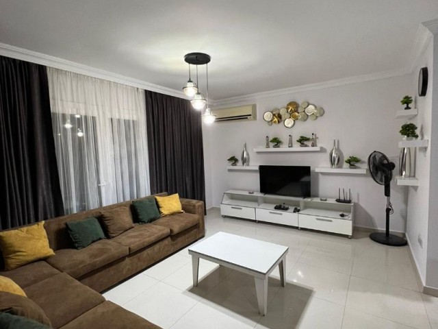 3+1 OPPORTUNITY FLAT FOR SALE (NEAR 20 JULY STADIUM) CENTRAL KYRENIA