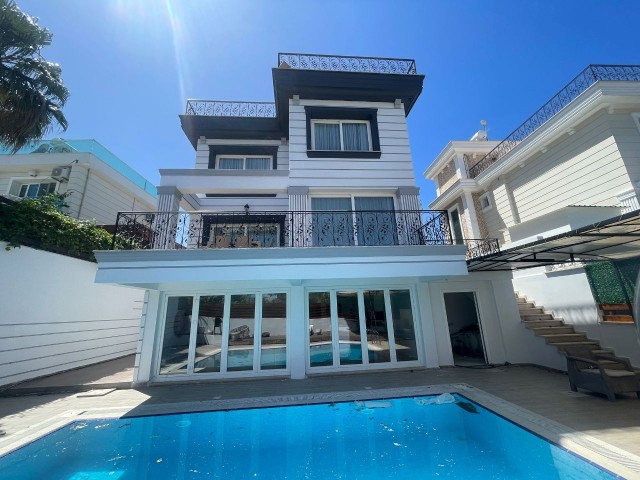 TÄGLICHE MIETE 3+2 VILLA BELLAPAIS/KYRENIA (MIT PRIVATEM POOL, GEMEINSCHAFTSPOOL)