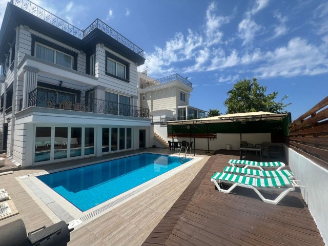 Karaoğlanoğlu Daily Rental Villa with Pool 3+2