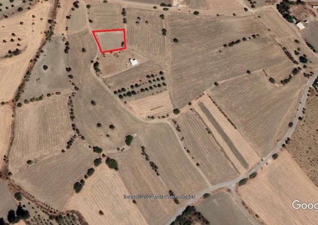 2427 m2 Land for Sale in Kyrenia/P Decarbasi ** 