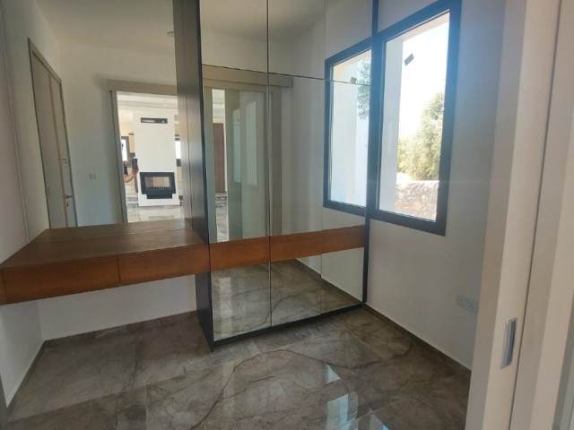 3+1 Villa zum Verkauf mit privatem Pool mit Meerblick in Kyrenia/Chatalköy ** 