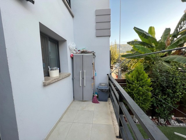 Kyrenia / Zeytinlik te Türkische Immobilien zum Verkauf 2+1 Twin Villa ** 