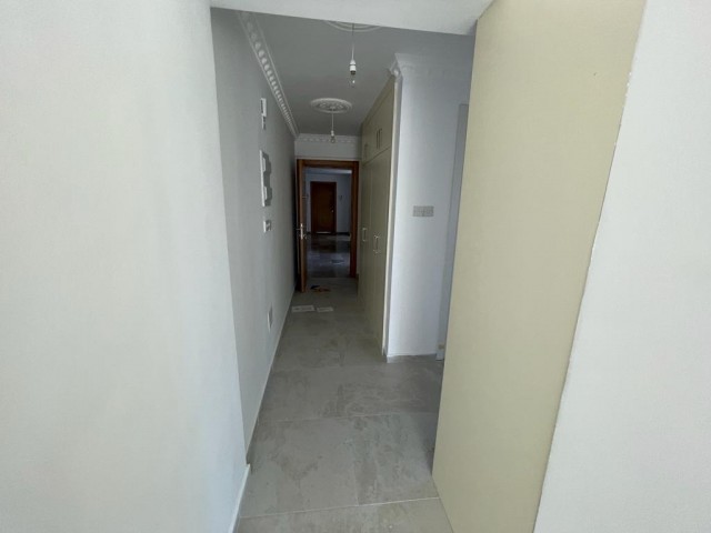 2+1 Flat For Sale In The Center Of Kyrenia