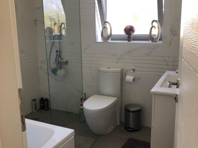 4+1 Villa mit Pool zum Verkauf auf 2 Dekaden Grundstück in Edremit, Kyrenia