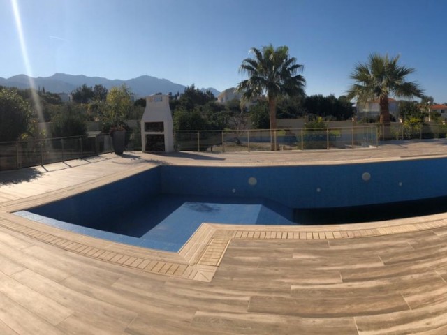 4+1 Villa mit Pool zum Verkauf auf 2 Dekaden Grundstück in Edremit, Kyrenia