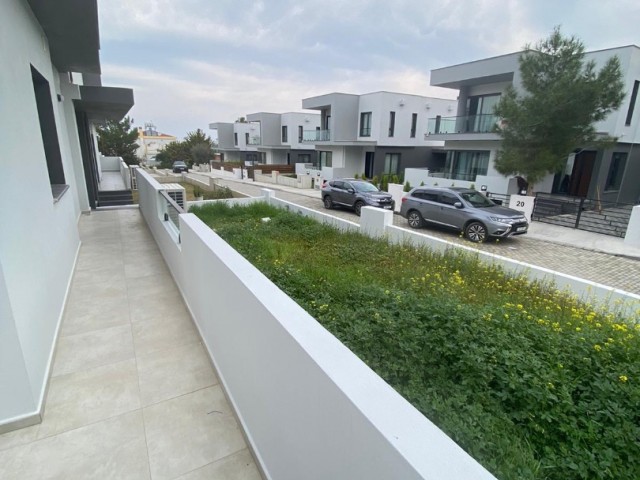 3+1 Villa For Sale in Kyrenia/Edremit