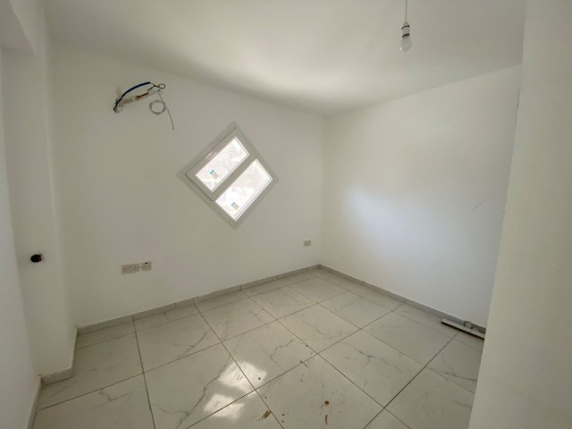 3+1 Flat for Sale in a Complex with Pool in Kyrenia/Alsancak