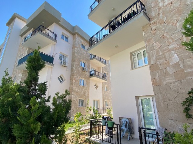 3+1 Flat for Sale in a Complex with Pool in Kyrenia/Alsancak