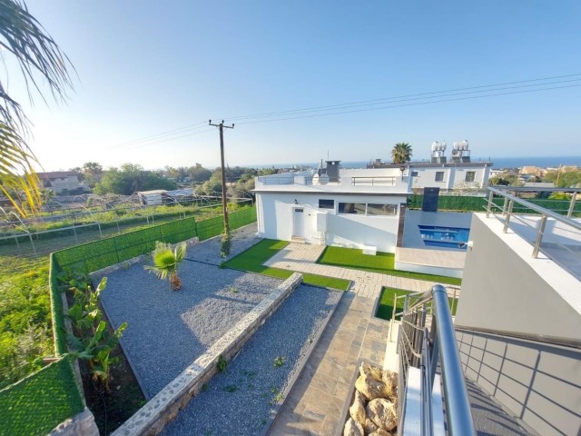 Investitionsgelegenheit! Feriendorf in Kyrenia/Alsancak zu verkaufen, bestehend aus 3 separaten Bungalows