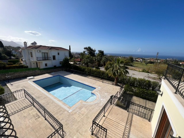 Mustakıl Villa mit herrlichem Meerblick in den höflichsten Straßen von Catalkoy