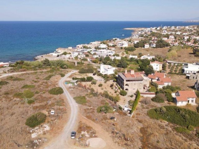 Girne/Karşıyaka'da Satılık yolu olan arsa