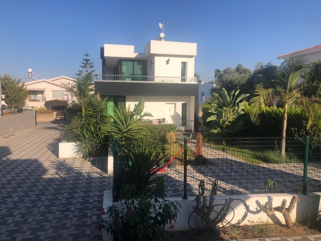 Girne/Ozanköy'de Satılık Modern Villa