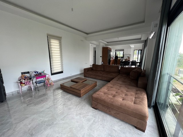 4+1 Villa for Sale in Kyrenia/Çatalköy