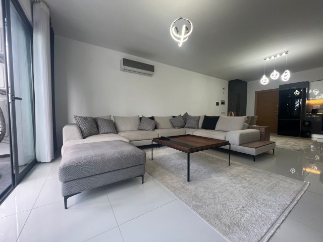 2+1 FLAT FOR SALE IN KYRENIA CENTER