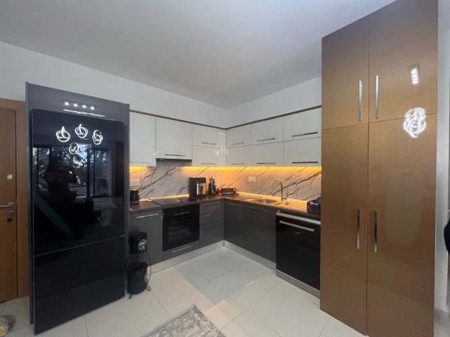 2+1 FLAT FOR SALE IN KYRENIA CENTER