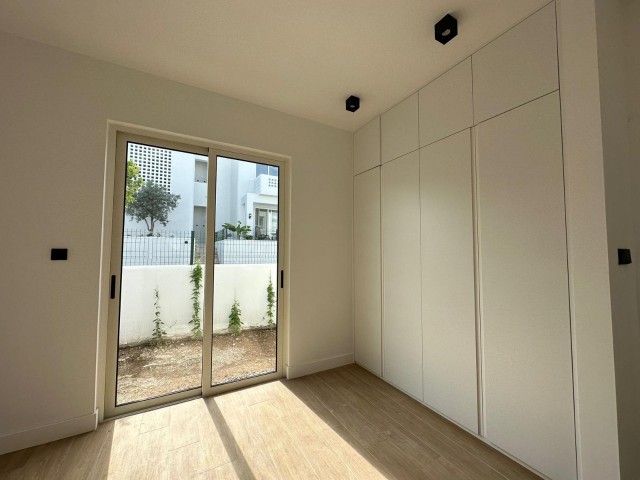 2+1 Flat for Sale in Kyrenia/Alsancak