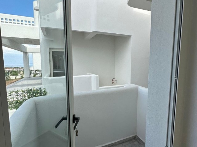 2+1 Flat for Sale in Kyrenia/Alsancak