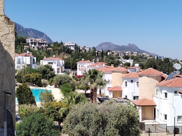 VOLLSTÄNDIG MÖBLIERTE VILLA ZU VERMIETEN IN BELLAPAIS, KYRENIA