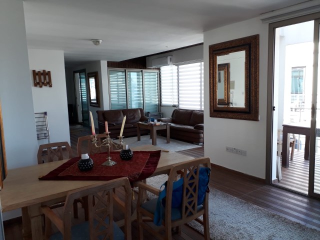 Girne Merkez'de Satılık Penthouse