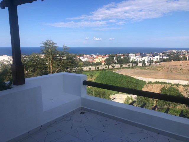 3+1 Flat for Sale in Kyrenia/Alsancak