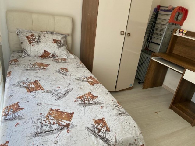 Türkisch hergestelltes 2+1 Penthouse zum Verkauf im Kyrenia Center