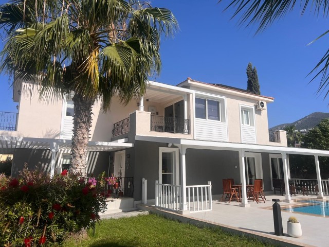 3+1 Villa zum Verkauf in Kyrenia/Bellapais