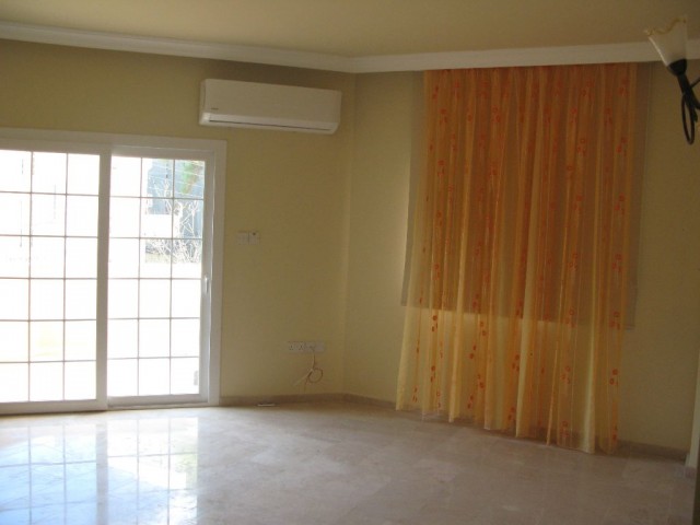 3 bedroom  flat  for  rent 