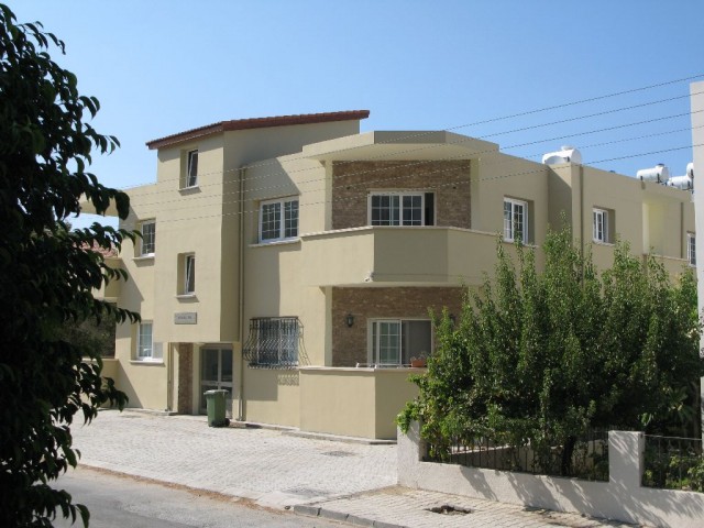 3 bedroom  flat  for  rent 