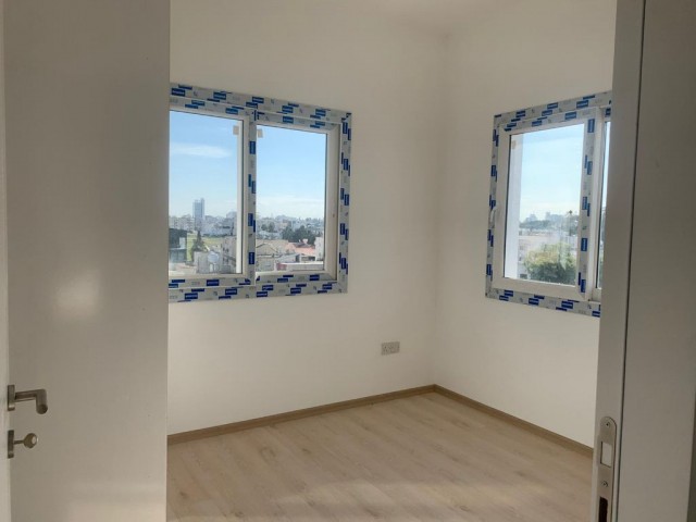 LEFKOŞA KAYMAKLI' DA SATILIK 2+1  PENTHOUSE DAİRE