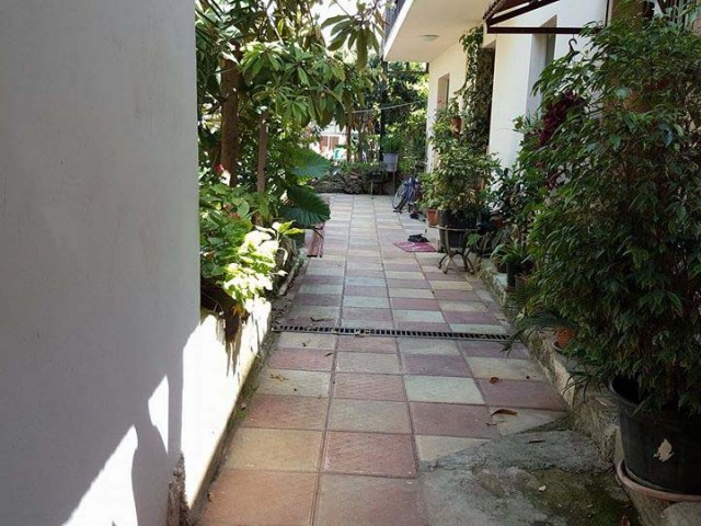 4 HOUSES AND APARTMENTS FOR SALE IN THE SAME PLOT OF LAND IN Decatalkoy ** 