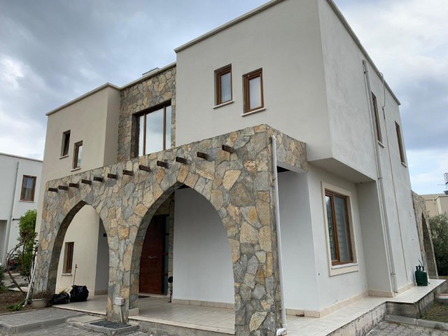 3 Yatak Odalı Villa