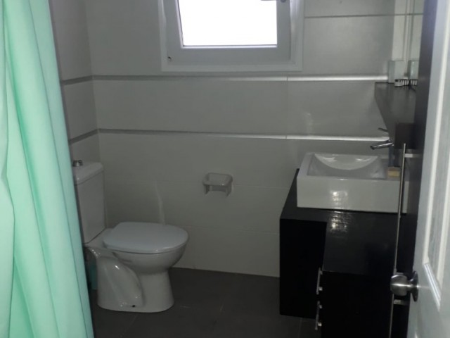 Penthouse Mieten in Aşağı Girne, Kyrenia