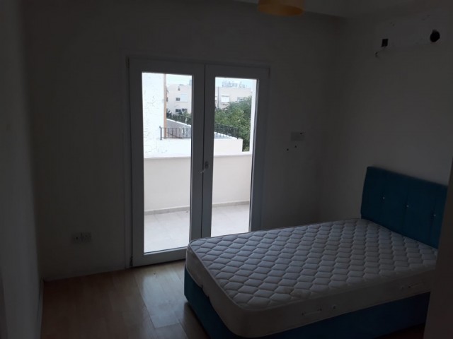 Penthouse Mieten in Aşağı Girne, Kyrenia