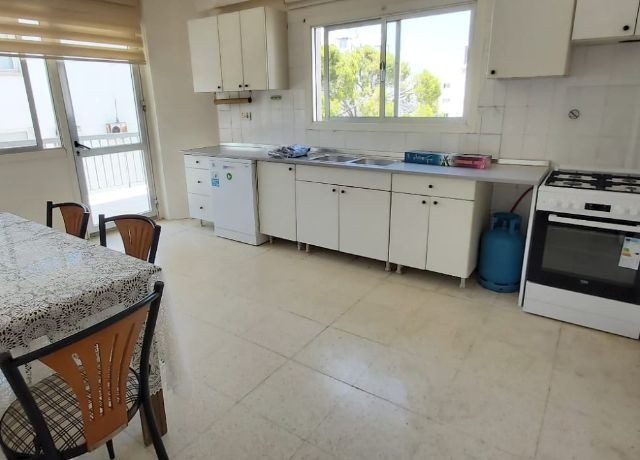 Flat To Rent in Girne Merkez, Kyrenia