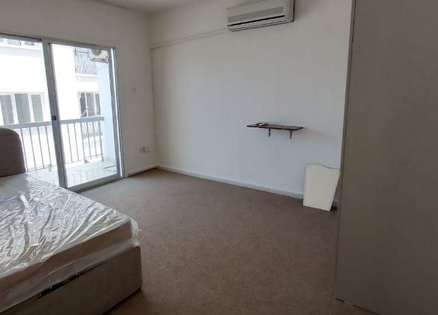 Flat To Rent in Girne Merkez, Kyrenia