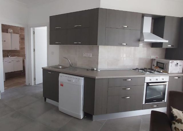 Flat To Rent in Karaoğlanoğlu, Kyrenia