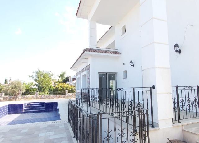 Villa For Sale in Alsancak, Kyrenia