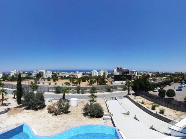 754,5 m2 Villa mit voller Aussicht zum Verkauf im Zentrum von Kyrenia ** 