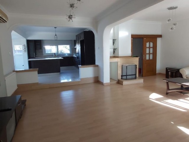 Flat To Rent in Karaoğlanoğlu, Kyrenia