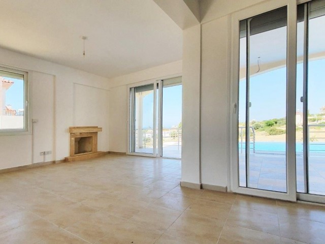 3+1 Villa mit Pool in Kyrenia Karsiyaka zu verkaufen ** 