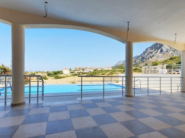 3+1 Villa mit Pool in Kyrenia Karsiyaka zu verkaufen ** 