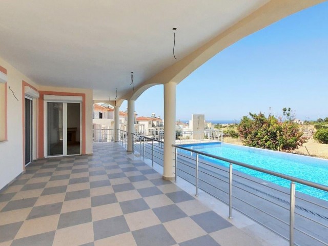 3+1 Villa mit Pool in Kyrenia Karsiyaka zu verkaufen ** 