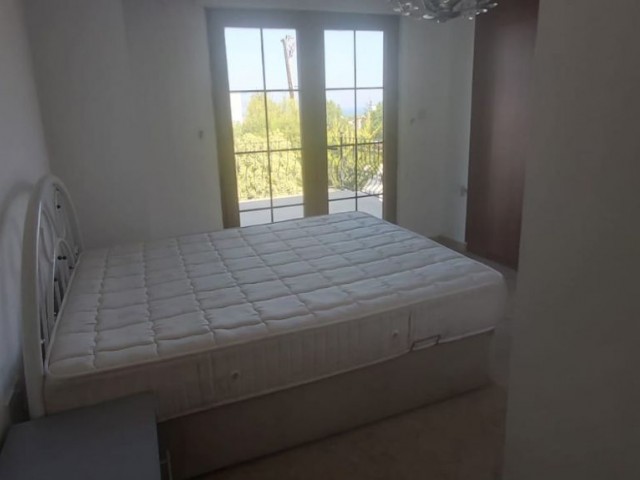 Satılık 4 yatak odalı Villa 