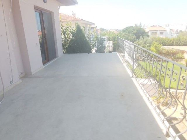 Satılık 4 yatak odalı Villa 