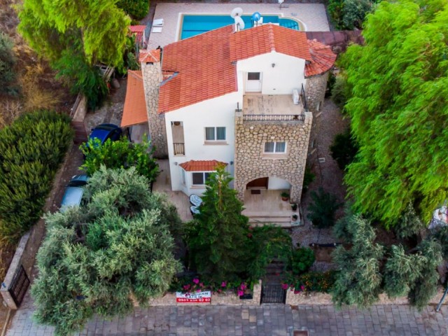 3+1 VILLA WITH PRIVATE POOL IN KYRENIA &amp;OZANKÖY ** 