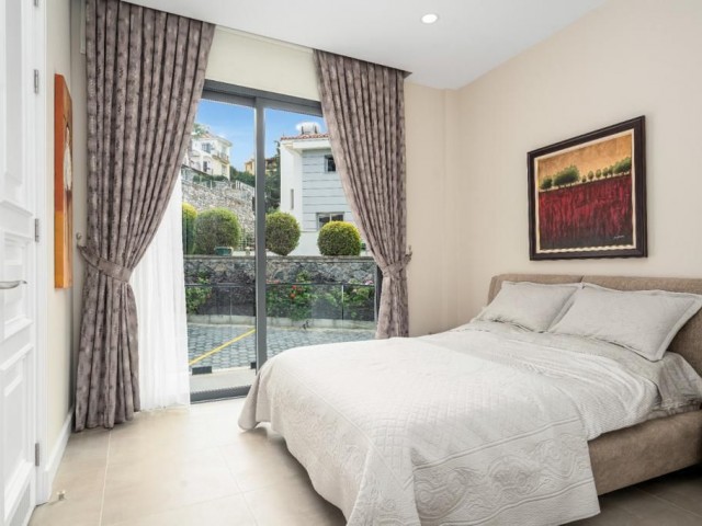 BELLAPAIS TE 4 + 1 LUXUSRESIDENZ IN DER PRESTIGETRÄCHTIGSTEN GEGEND VON KYRENIA ** 