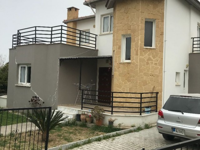 Girne Catalkoy ozel 3+1 vılla