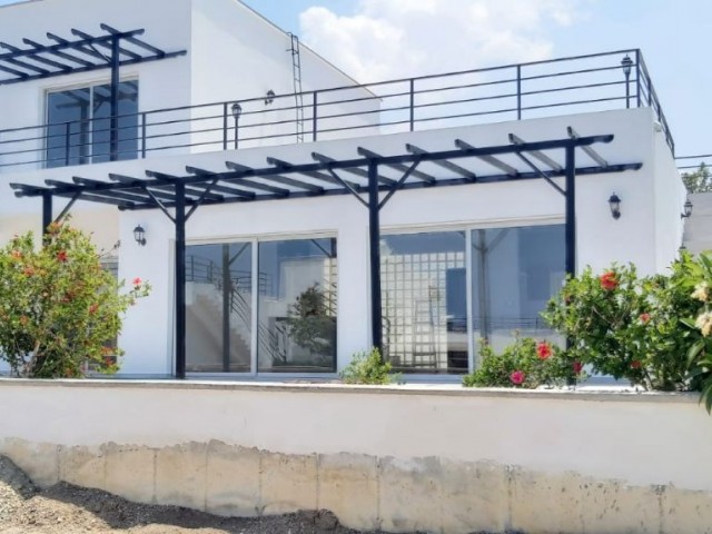 VILLAS FOR SALE NEAR THE SEA IN ESENTEPE ** 