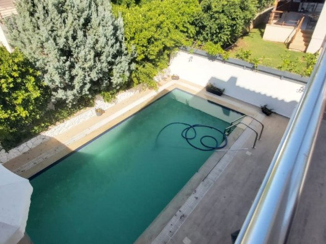 VILLA ZU VERMIETEN MIT PRIVATEM POOL IN DER NÄHE DES MEERES UND DES STRANDES IN CHATALKÖY ** 