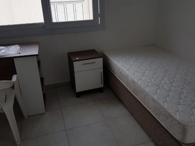 LEFKOŞA &YENİŞEHİR 'DE  2+1 ,EŞYALI KİRALIK DAİRE